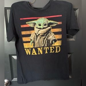 Star Wars The Mandalorian Grogu/the child men’s medium shirt, lightly worn
